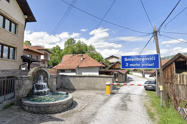 U Smailbegovićima otvorena fontana na mjestu Korita!