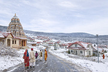 U Popovićima sve sprenmo za prijem migranata iz Indije!